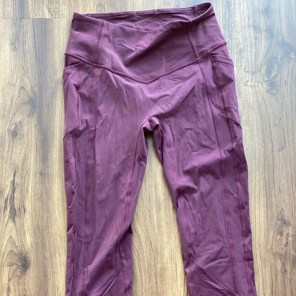 Lululemon all the right places crop 23’ - Picture 1 of 6